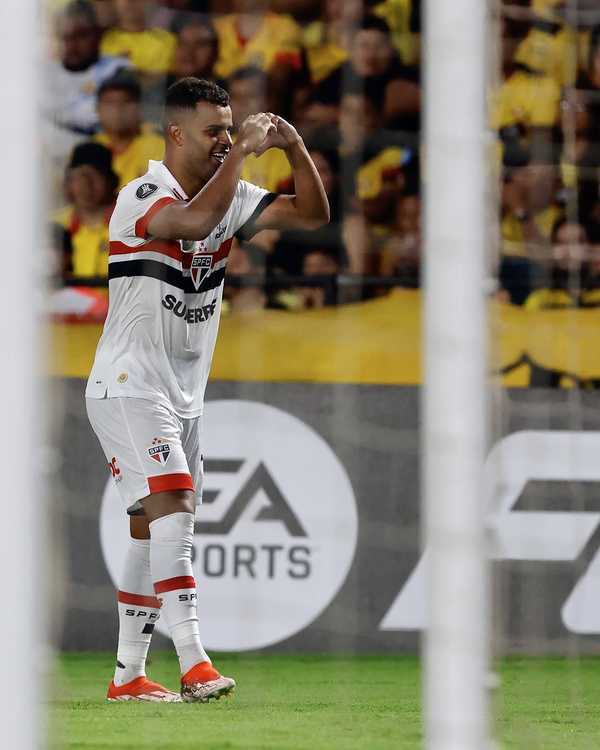 Novo desafio: Alisson prevê recuperação do São Paulo com Zubeldía.