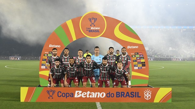 Time posado do Fluminense para jogo contra o Vasco na semifinal da Copa do Brasil
