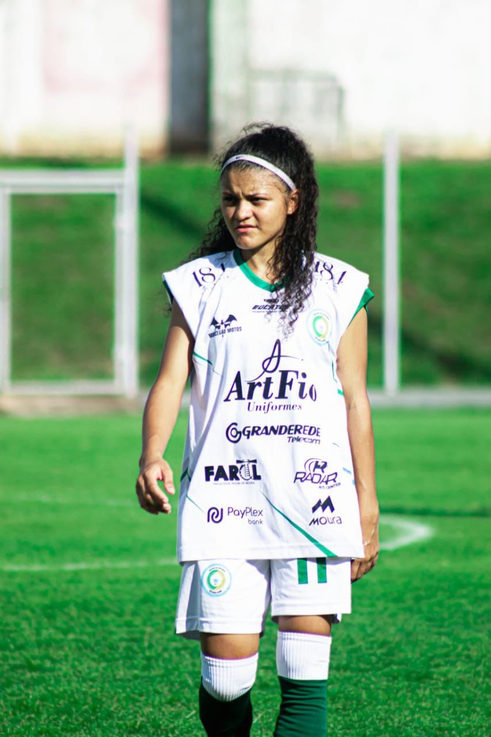 Camillynha com a camisa do Rolim de Moura — Foto: Geizi Guaresi