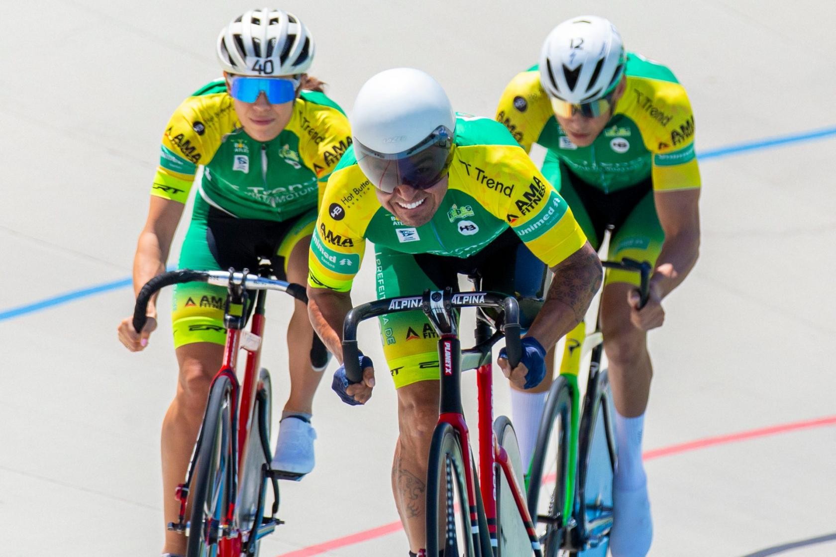 Santos conquista oito títulos no Brasileiro de Paraciclismo de Pista