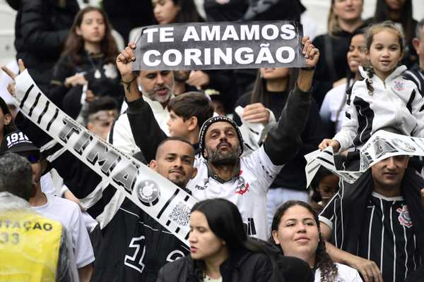 Corinthians x Racing-ARG: Semifinal da Sul-Americana com ingressos esgotados.