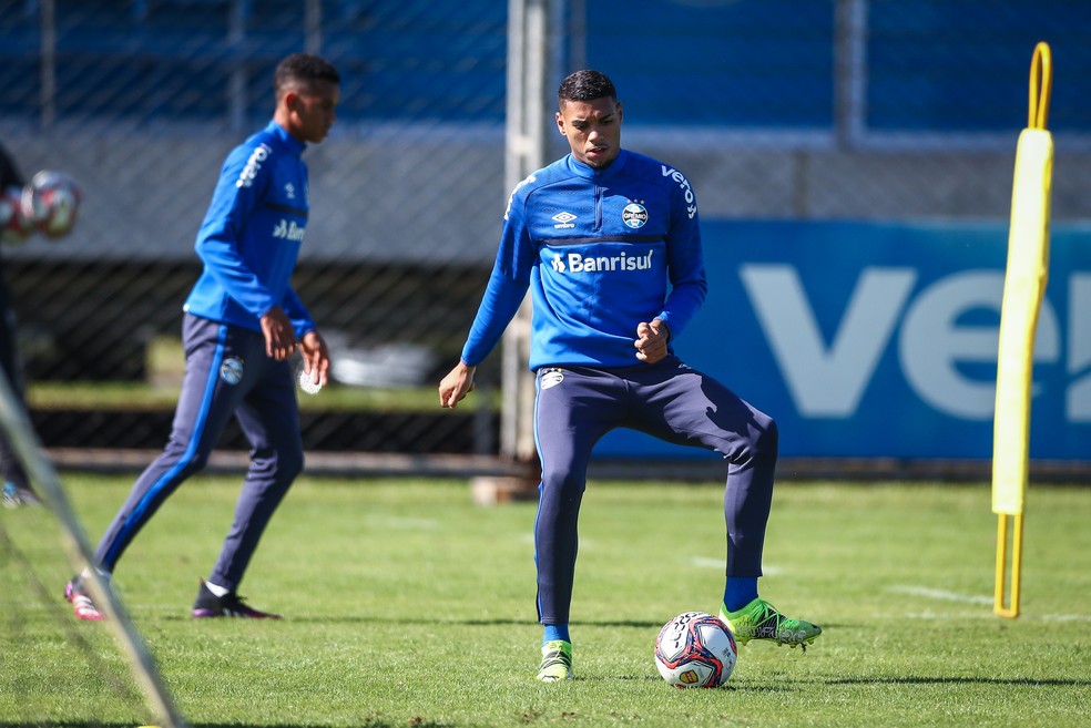 Grêmio lista 15 jogadores para venda em busca de lucro - Descubra quem são  eles - SouGremio