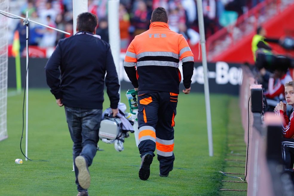 Torcedor morre após mal súbito, e jogo entre Granada e Athletic de Bilbao é  suspenso, futebol espanhol