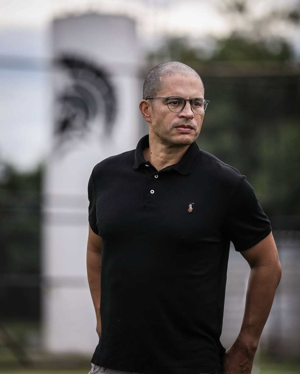 Alex transforma Athletic em três semanas e leva clube à melhor campanha na Copa do Brasil