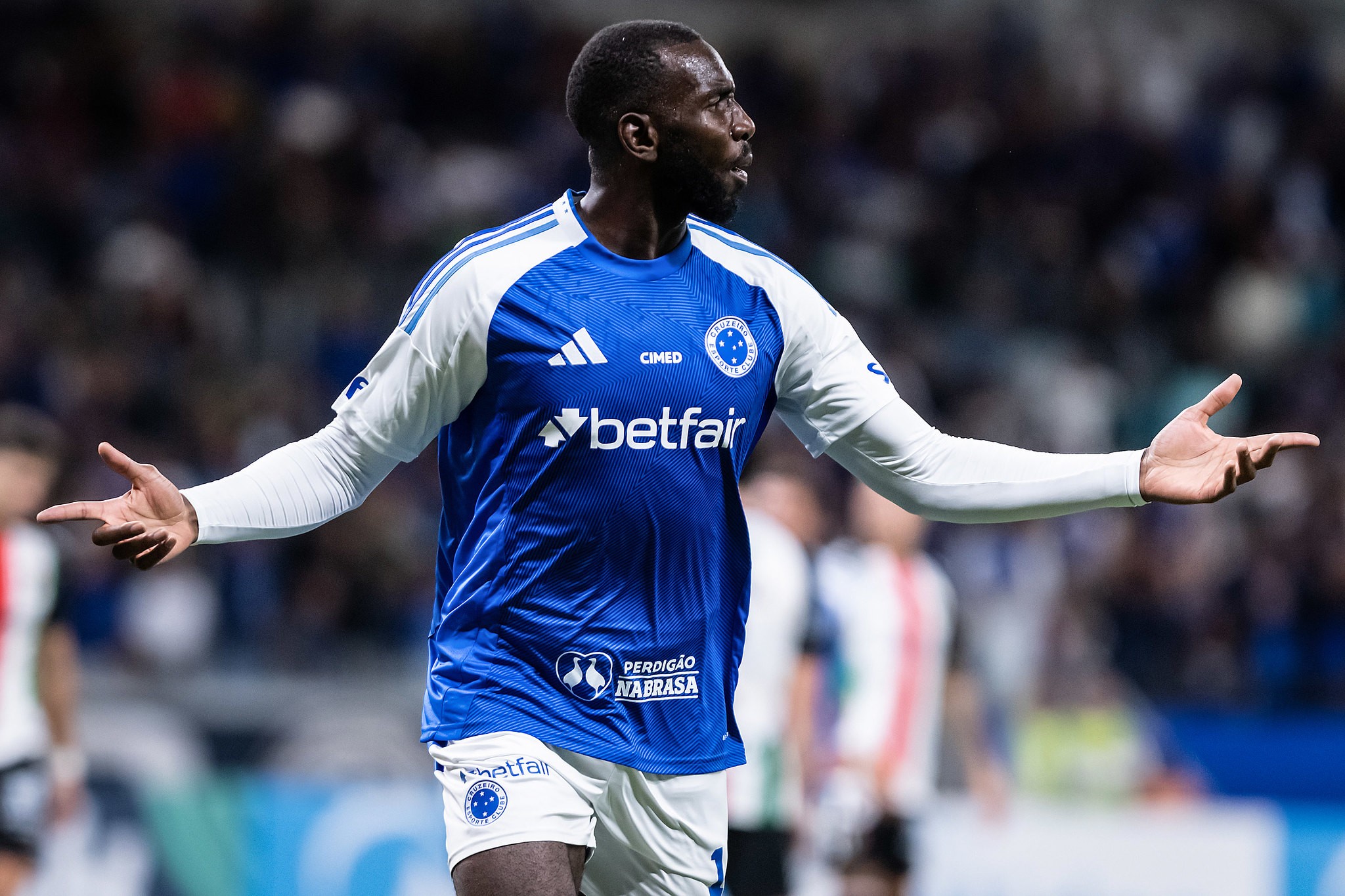 Outros contratos do Cruzeiro com término em 2025: confira situações dos jogadores.