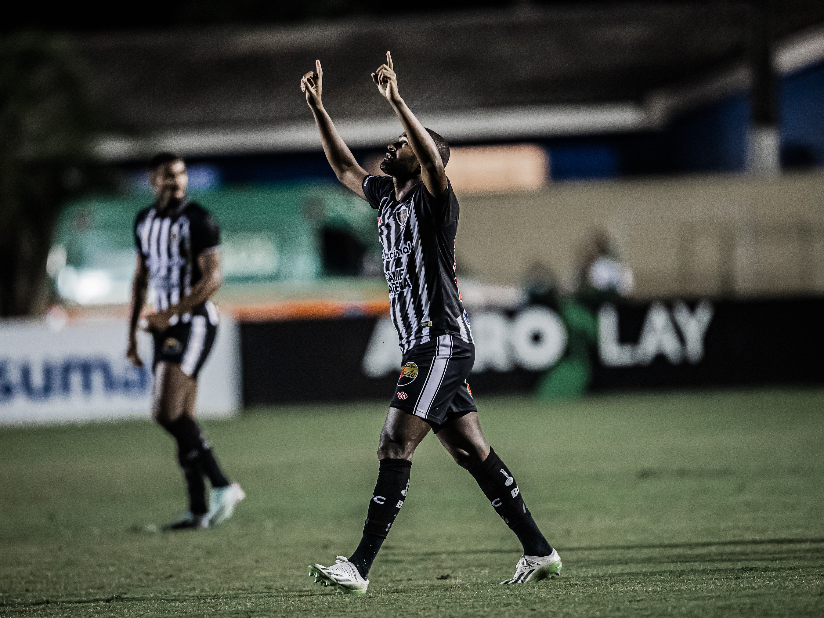 Reniê quer Botafogo-PB focado em corrigir erros de olho no jogo contra o São Bernardo