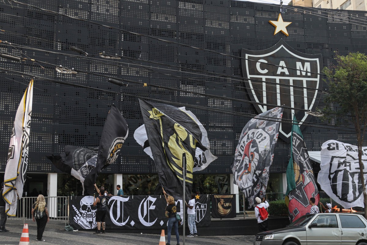 Rubens Menin detalha planos de quitar dívidas do Atlético-MG nos próximos  anos