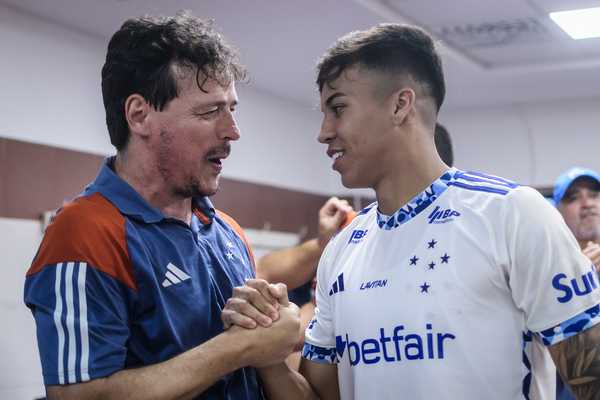 Cruzeiro brilha mais uma vez e alegra torcedores após conquista histórica
