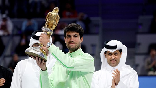 Número 1 do mundo, Carlos Alcaraz soma mais de R$ 326 milhões em premiações - Foto: (Mohamed Farag/Getty Images)