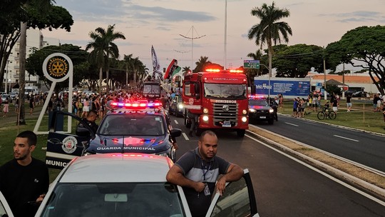 Com carro dos Bombeiros, Rio Branco faz festa pelo acesso à Série A3 - Foto: (Divulgação/Rio Branco)