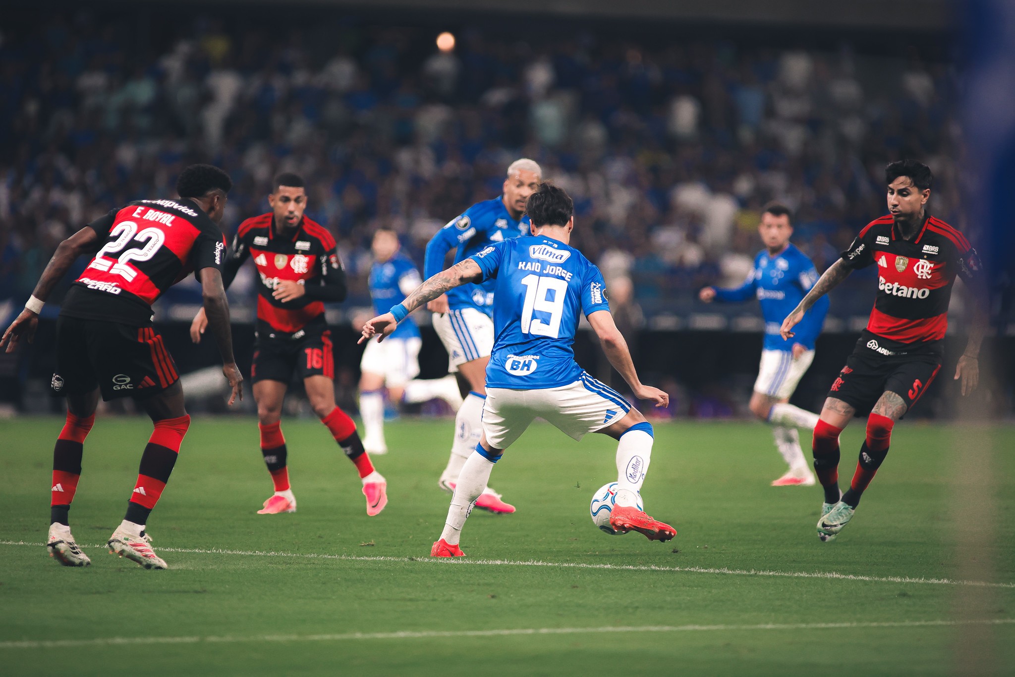 A sobrevivência engessou Cruzeiro x Flamengo | Ge
