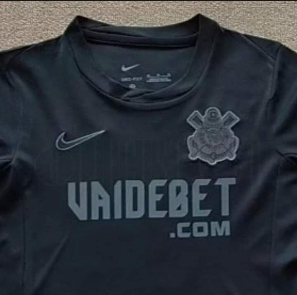 Suposta camisa 2 do Corinthians para 2024 — Foto: Reprodução