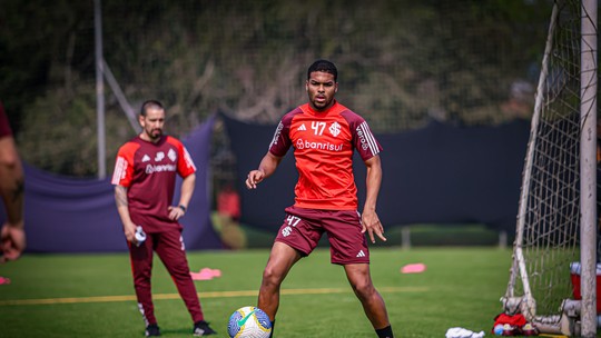 Inter renova com meia Gustavo Prado até o fim de 2028