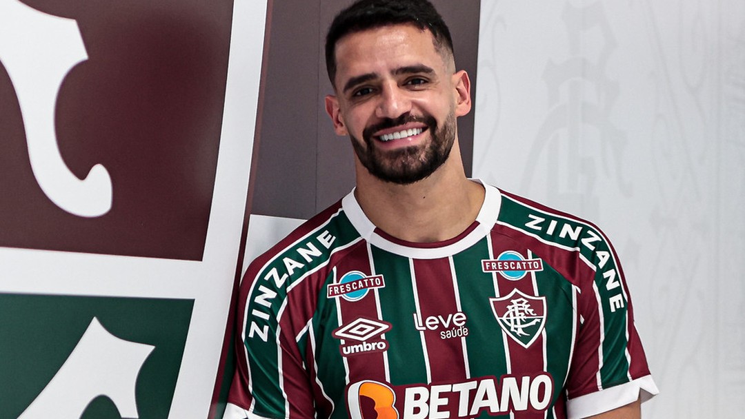 Renato Augusto muda escolha de número no Fluminense