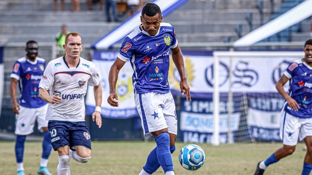 Bahia de Feira levou a melhor no primeir tempo