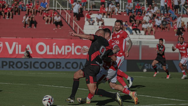 Primeiro tempo terminou sem gols no OBA