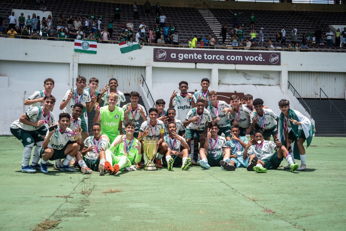 Palmeiras empata com a Ferroviária e é o primeiro campeão paulista da categoria sub-14