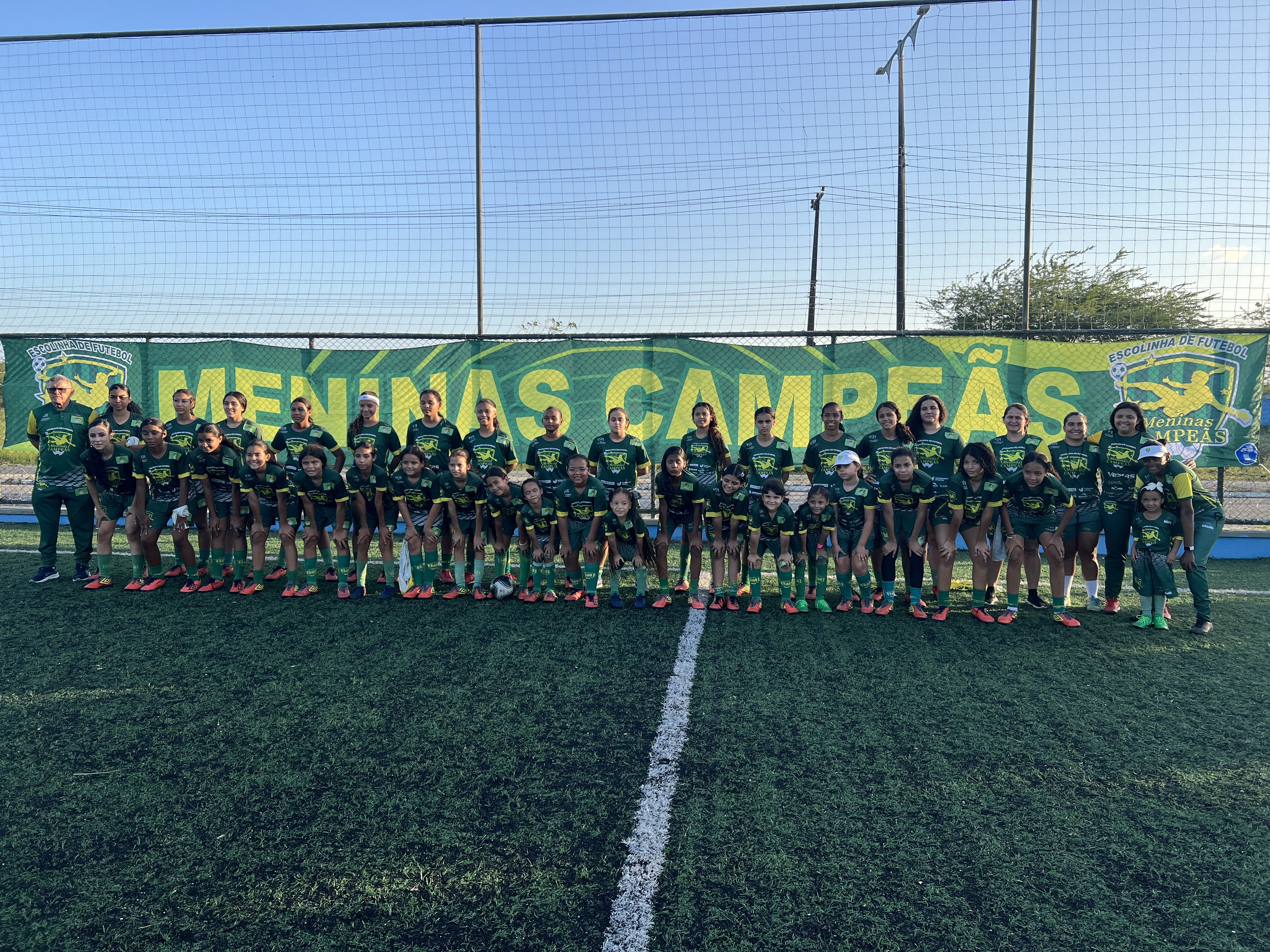 "O Jogo por Elas": projeto cearense é celeiro de atletas da Seleção
