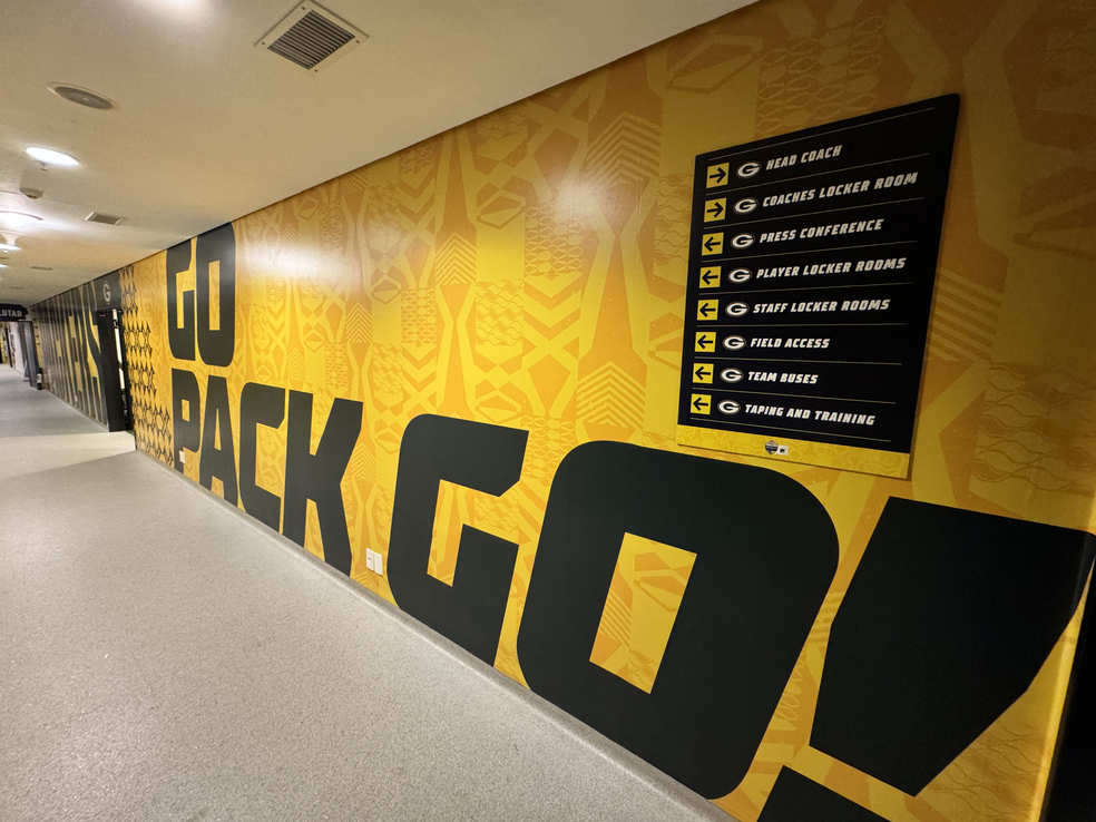 Neo Química Arena recebe ajustes para jogo da NFL — Foto: Vinícius Alves/Agência Corinthians
