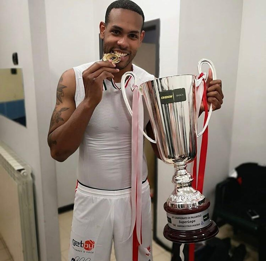 Para Bruninho, Leal é o melhor jogador do mundo no vôlei atual