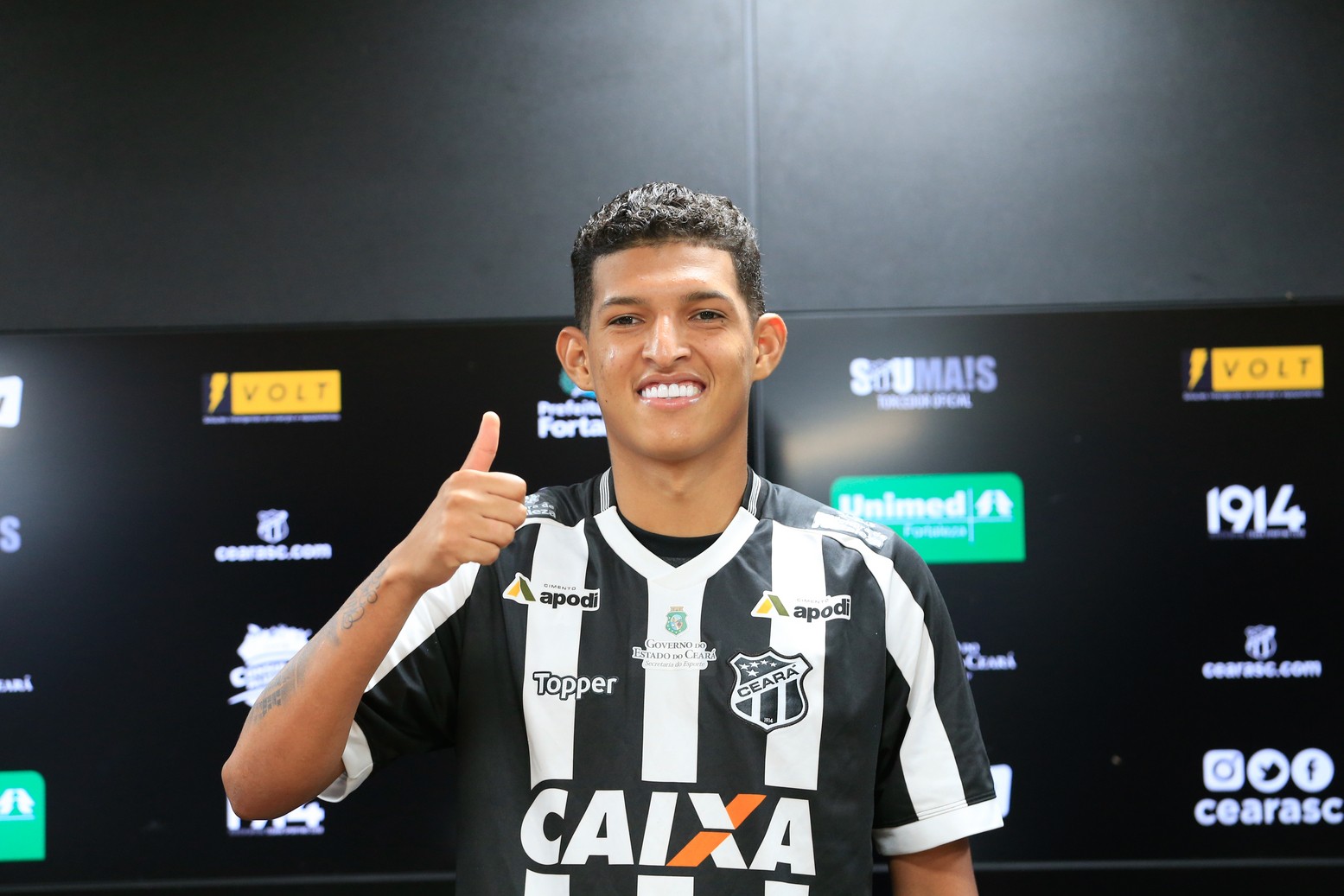 Ceará anuncia saída de Matheus Matias, que deve acertar com Avaí