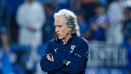 Lembra dele? Ex-Grêmio revela que foi expulso de treino por Jorge Jesus no Benfica - Ex-atacante Jonas recordou episódio que o marcou no começo de trabalho com o treinador