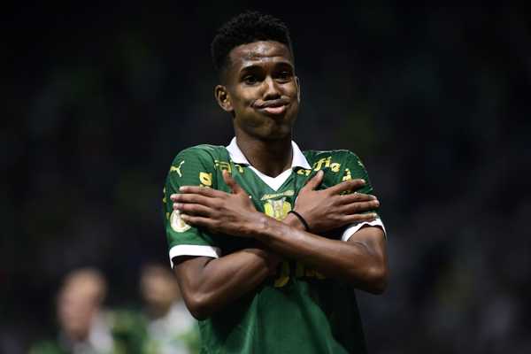 Imitação de Comemoração de Atacante do Chelsea em Gol do Palmeiras Recebe Reconhecimento
