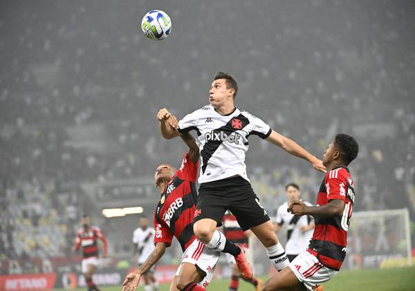 Palmeiras e São Paulo se enfrentam como equipes que mais reduzem espaço para adversários