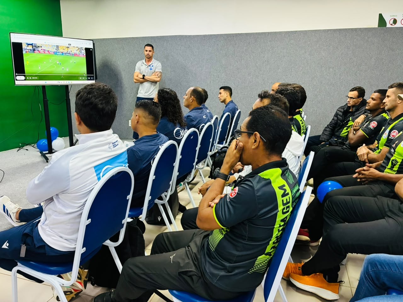 Árbitros e assistentes do Acre passam por capacitação sobre novas diretrizes e regras do futebol