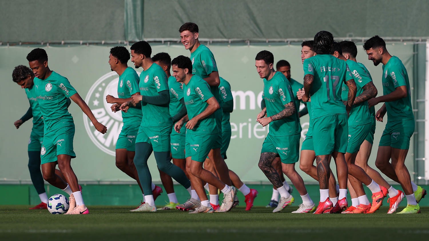 Escalação: Palmeiras encerra preparação e terá retornos em jogo contra o Bragantino