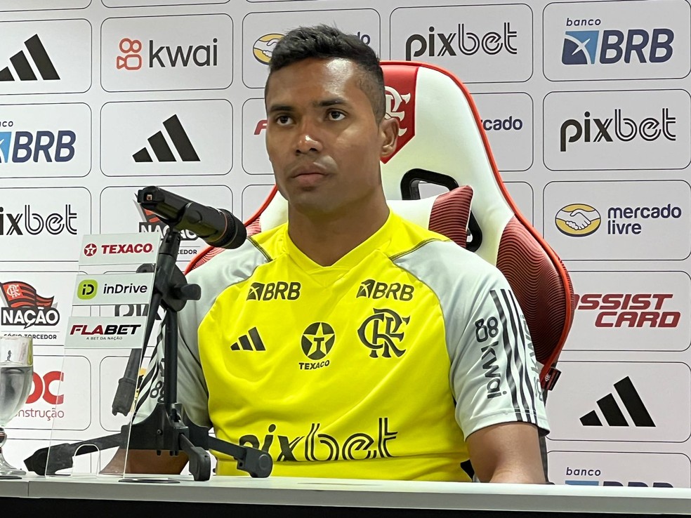 Apresentação de Alex Sandro no Flamengo