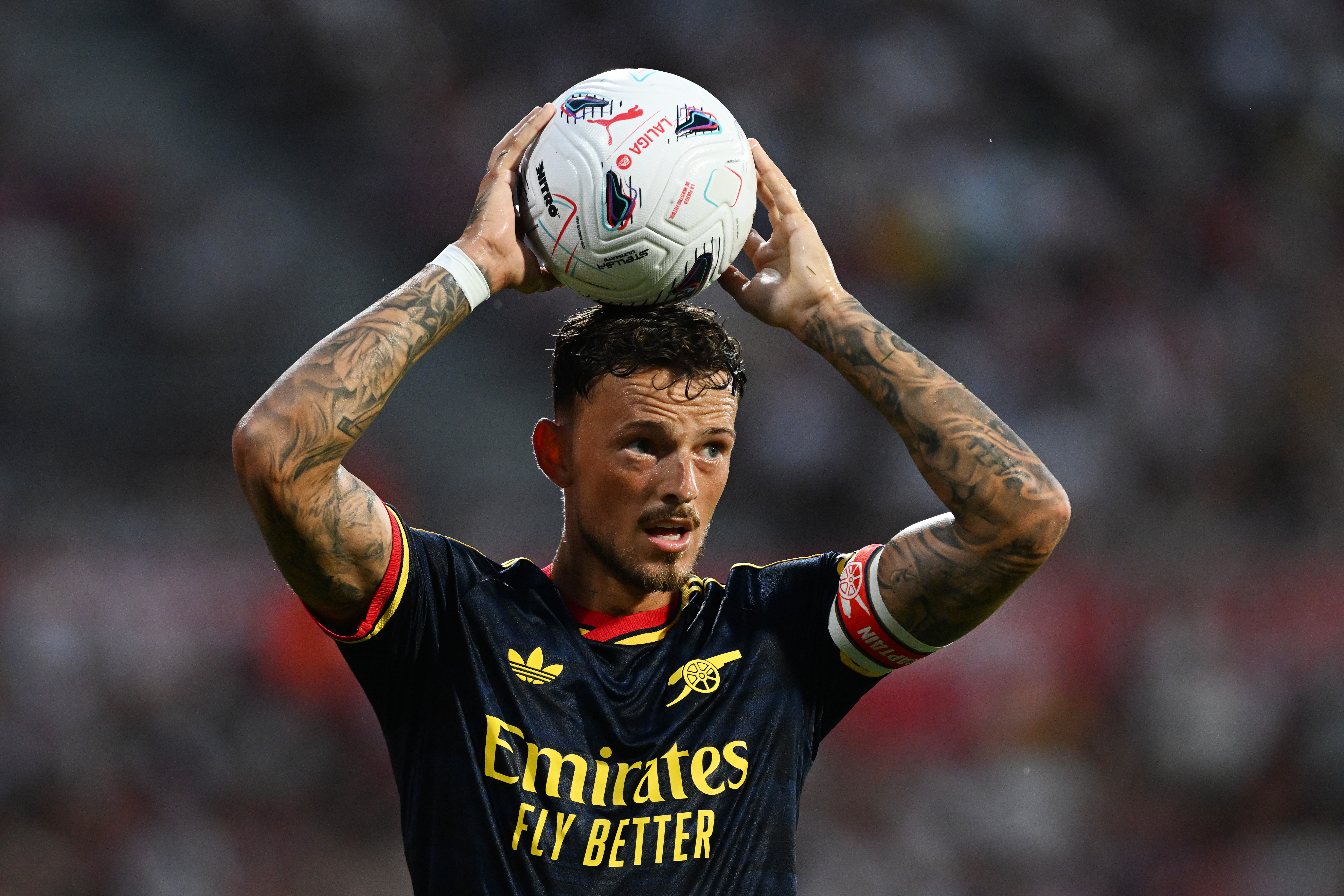 Proibição do uso de toalhas na Premier League preocupa o Arsenal; entenda