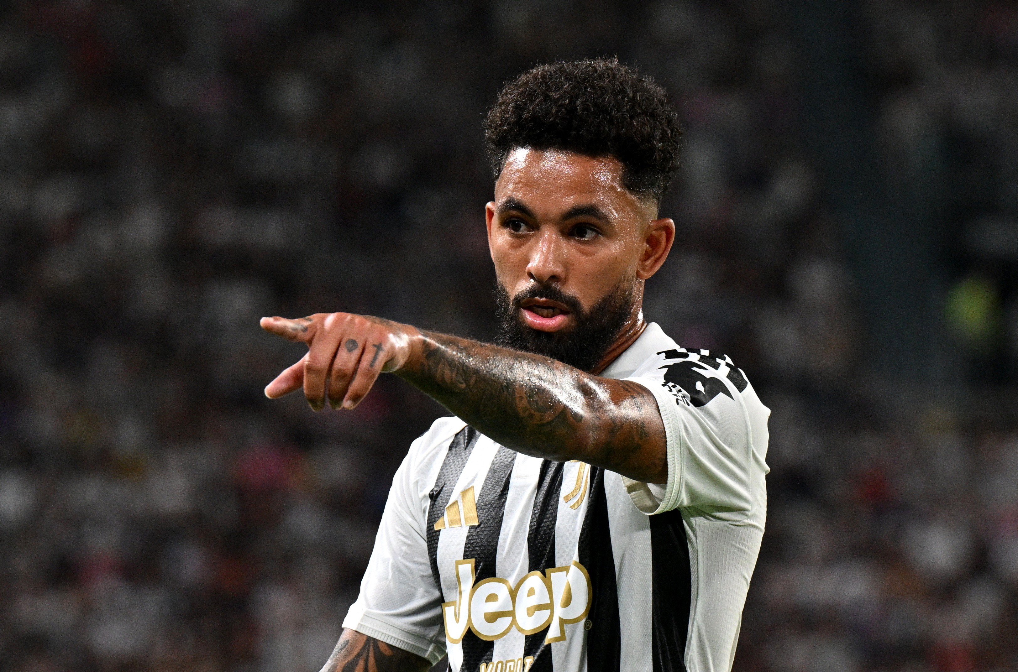Douglas Luiz celebra bom início de temporada na Juve: "Spalletti disse que confiava no meu futebol"