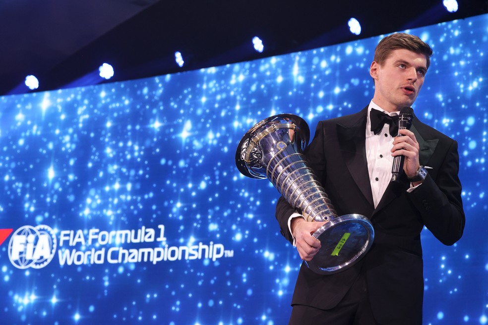 Max Verstappen é o novo campeão mundial da F1 de 2021 - No Mundo Sports