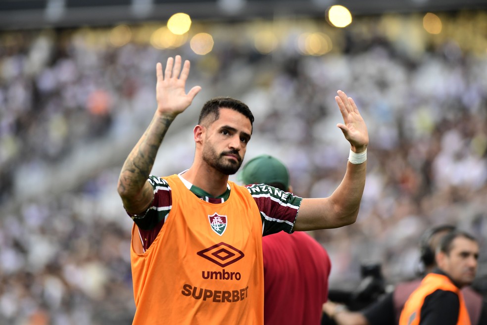 Renato Augusto, do Fluminense, no jogo contra o Corinthians — Foto: Marcos Ribolli
