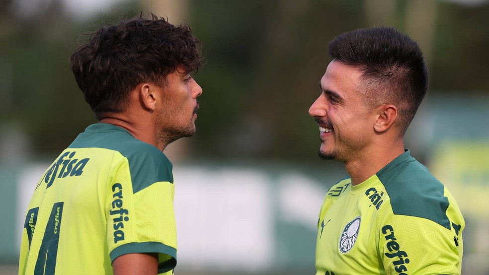 Gustavo Scarpa e Willian Bigode na época que atuaram juntos pelo Palmeiras — Foto: Cesar Greco/Palmeiras