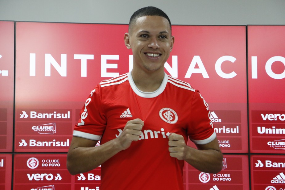 O novo clube de Marcos Guilherme