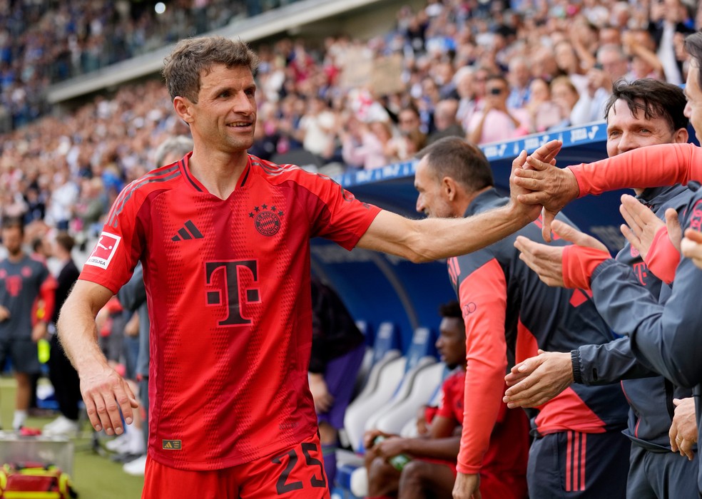 Thomas Müller disputou seu último jogo da Bundesliga com o Bayern de Munique — Foto: Getty Images