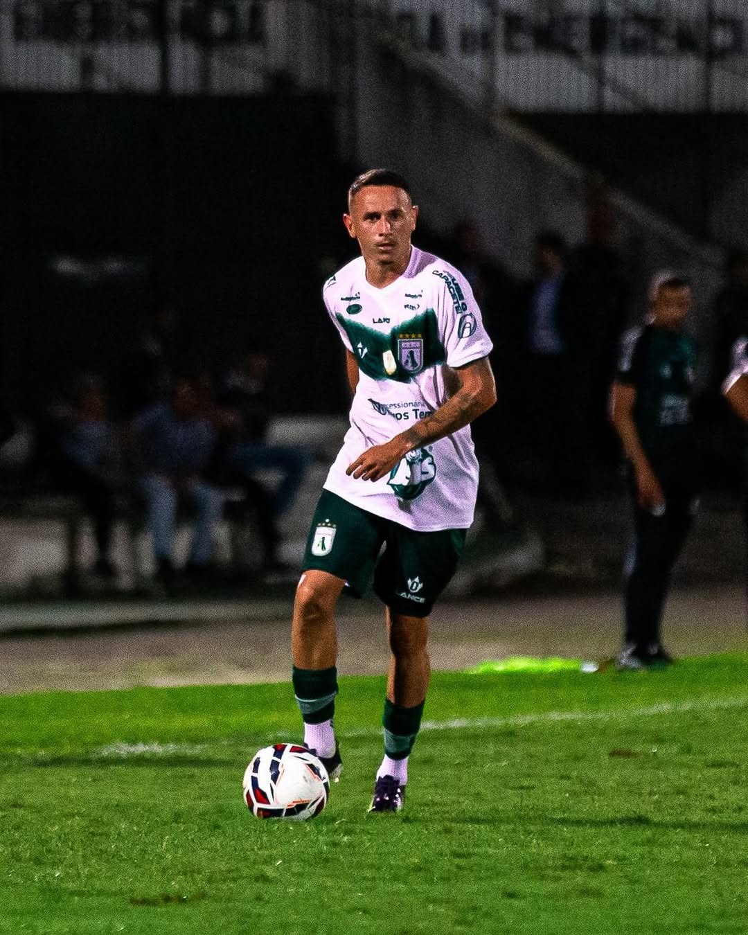 Esporte de Patos contrata o volante Nathan Silva, campeão paraibano pelo Sousa em 2024