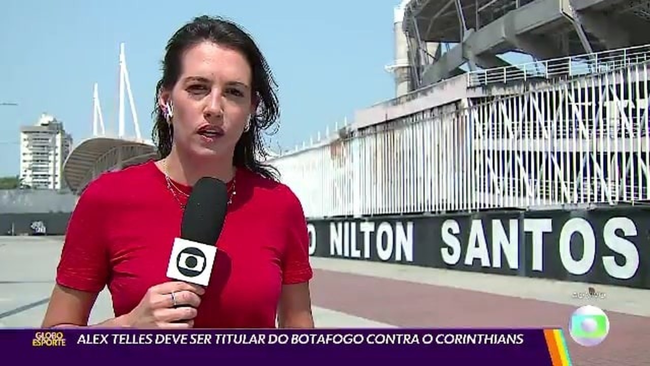 Alex Telles deve ser titular do Botafogo contra o Corinthians