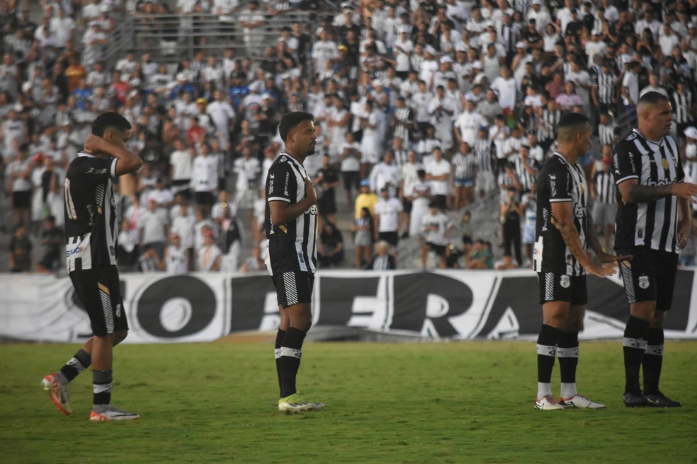 O Treze pode se classificar à próxima fase da Série D nesta quinta-feira — Foto: Daniel Vieira/Treze