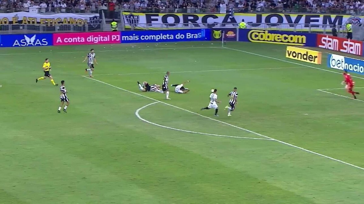 Atlético MG x Corinthians CBF divulga vídeo de análise do VAR em