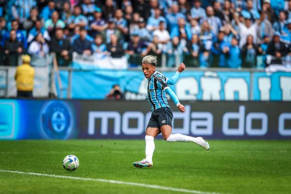 Grêmio aceita oferta de clube russo e aguarda resposta de Bitello para concluir venda