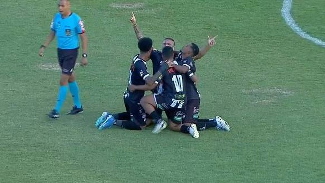 Athletic Club-MG sobe à Série C ao vencer Bahia de Feira no