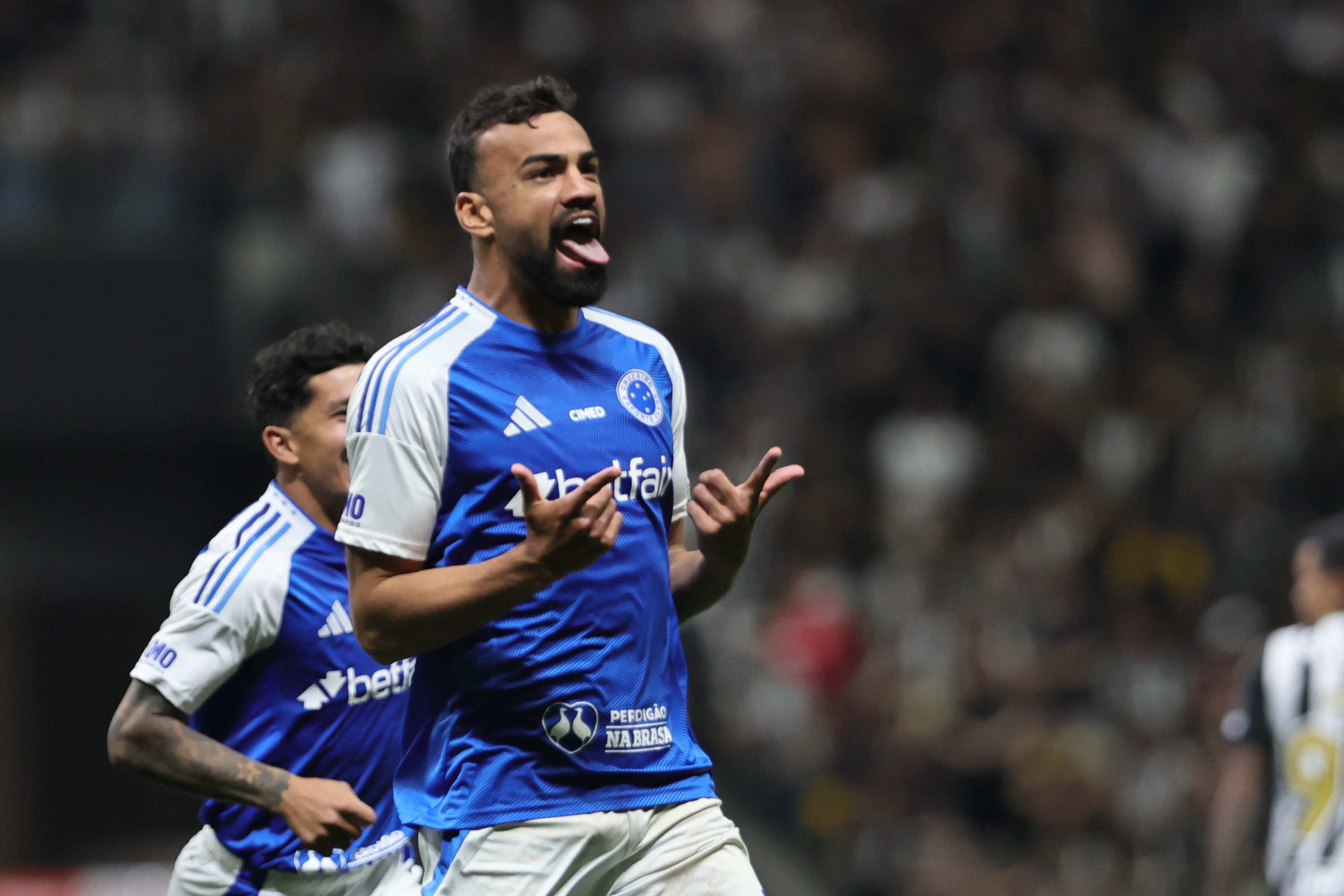 Fabrício Bruno elege gol no clássico pelo Cruzeiro como mais bonito da carreira: 