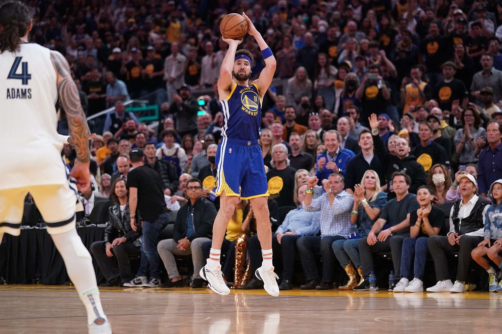 NBA: Com 3º quarto brilhante, Warriors vencem em casa e empatam finais