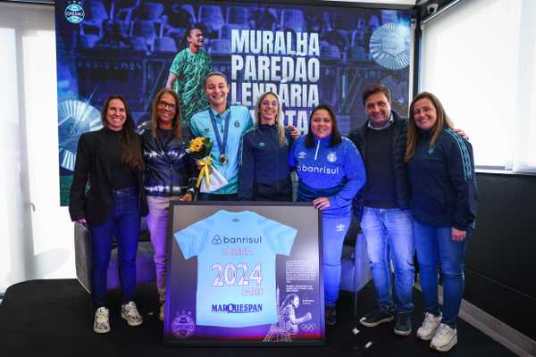 Lorena destaca importância da prata em Paris e comenta expulsão de Marta.