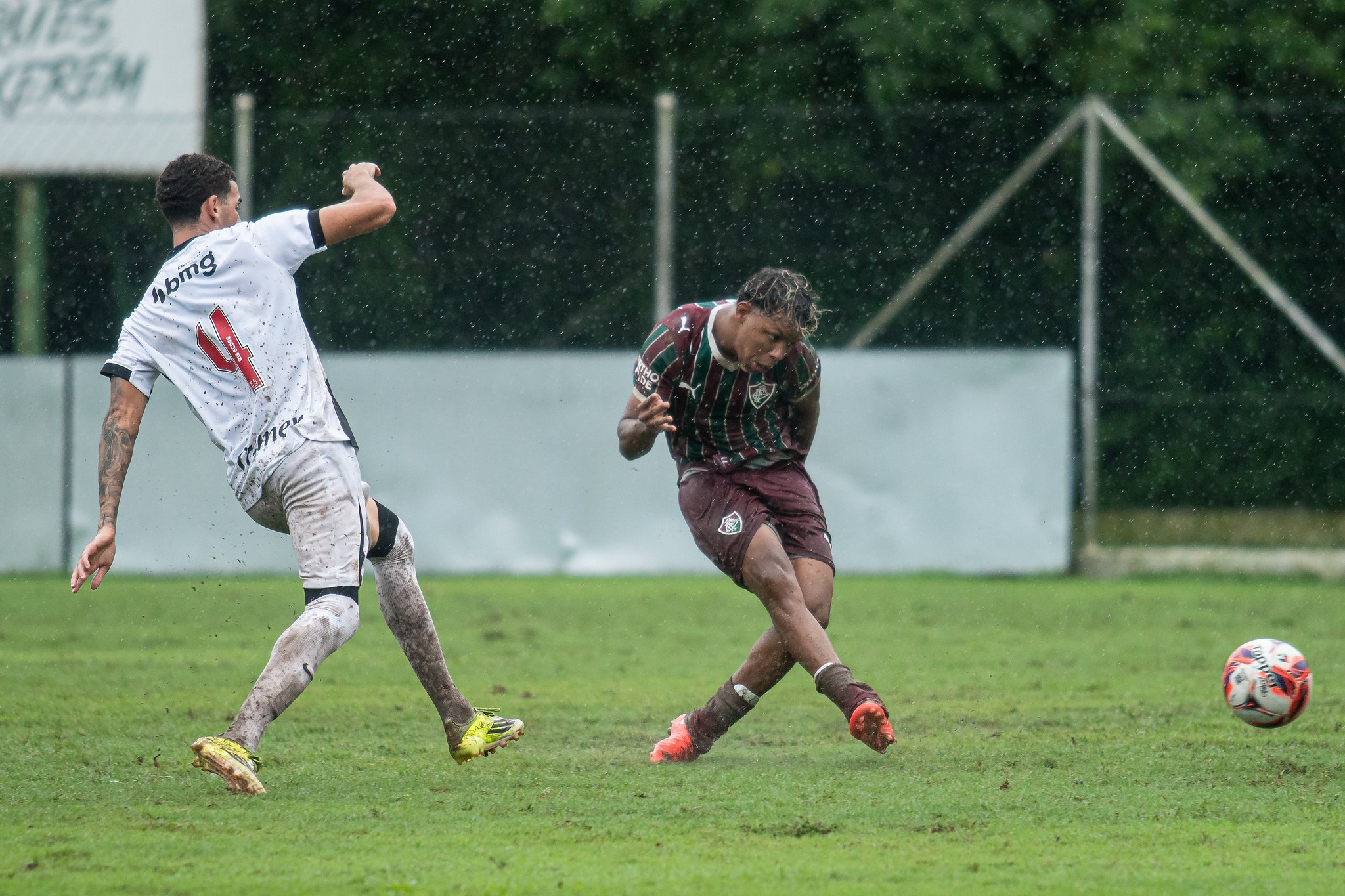 Fred disputa clássico no aniversário e se mantém invicto no Fluminense sub-20
