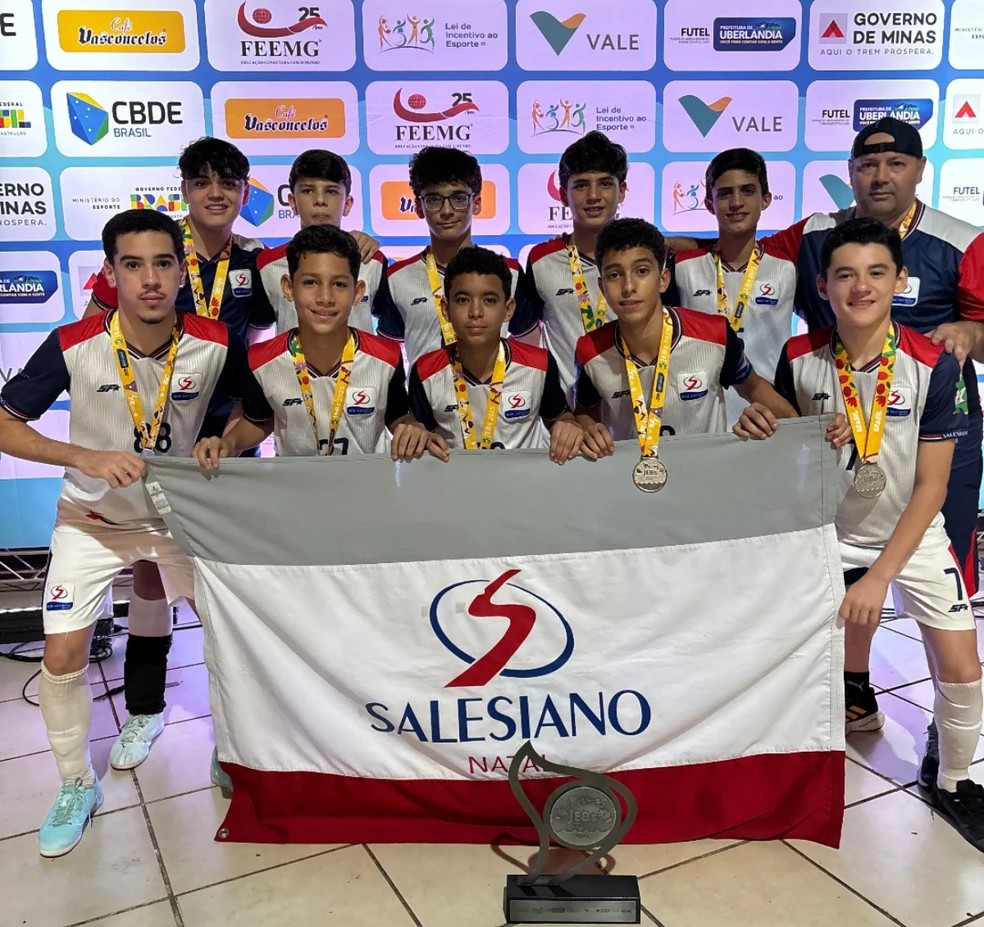 Estudantes Salesianos conquistam prata no futsal dos Jogos Escolares Brasileiros