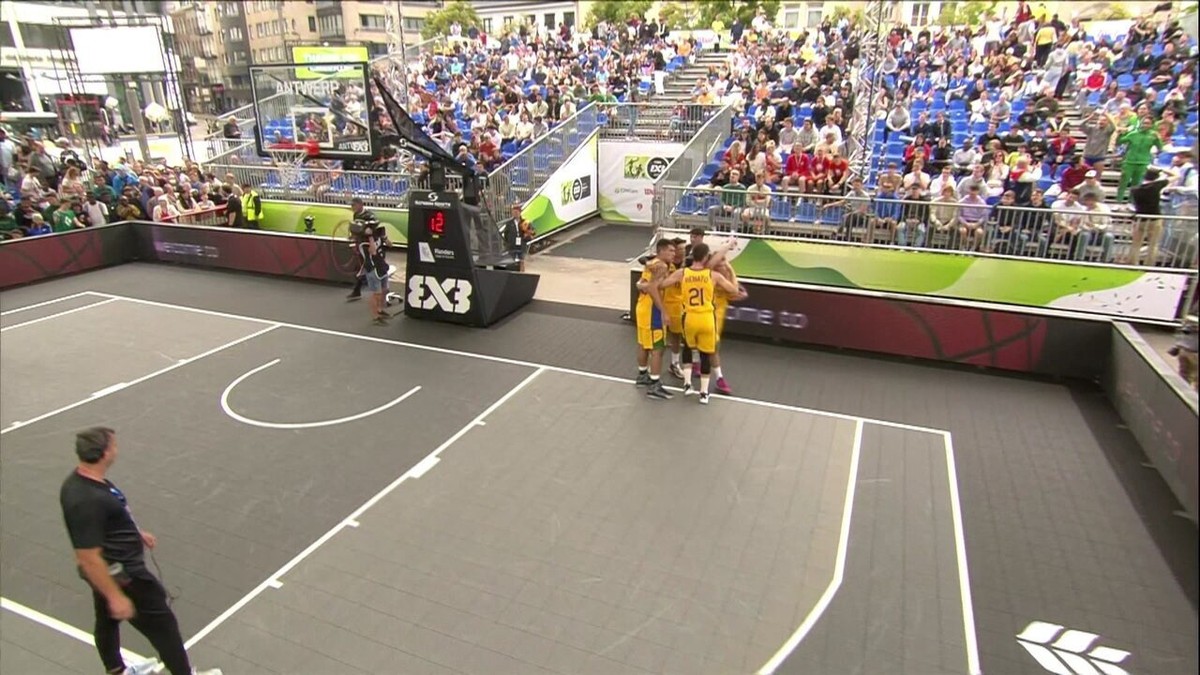 Notícias  Brasil vence três jogos na estreia da Copa do Mundo de Basquete  3x3 masculina e feminina